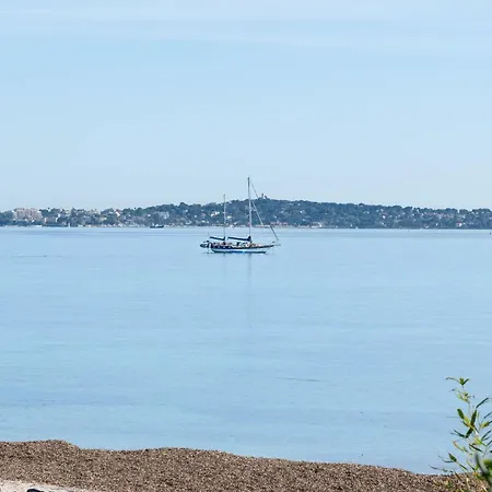 2-br Seafront In * Cannes