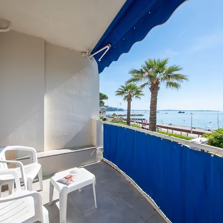 2-br Seafront In Apartmán