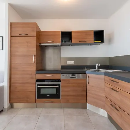 2-br Seafront In * Cannes