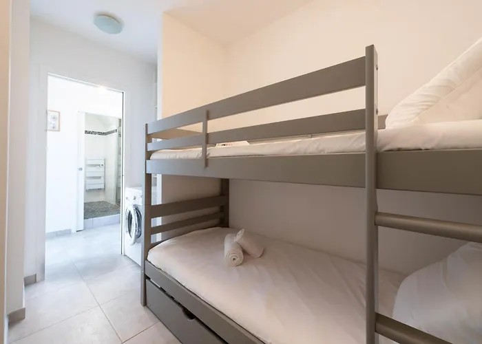 2-br Seafront In Appartement Cannes