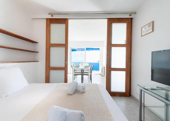 2-br Seafront In Cannes