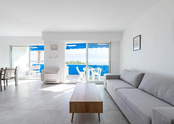 2-br Seafront In Appartement