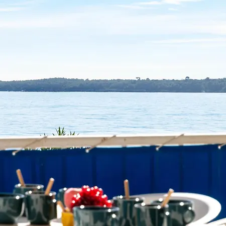 2-br Seafront In Cannes