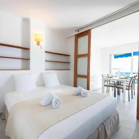 2-br Seafront In Appartement Cannes