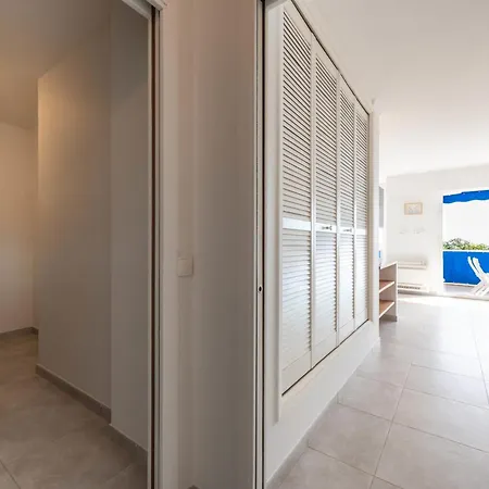2-br Seafront In Appartement *